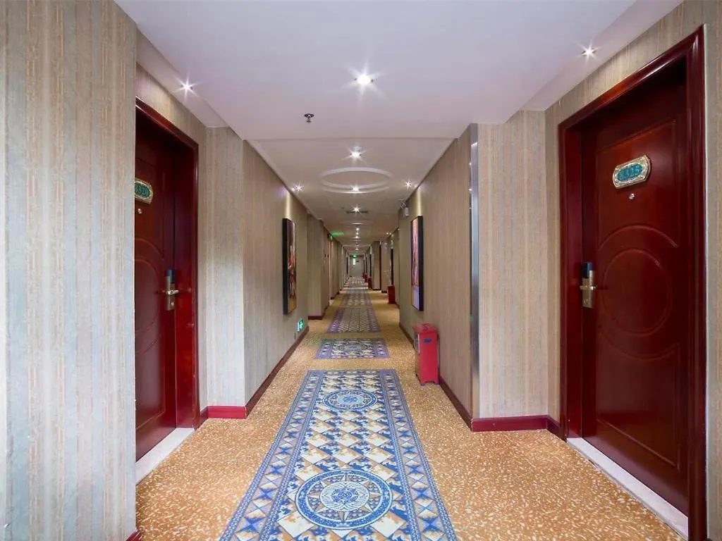 ****  Vienna Hotel Zhuhai Xiangzhou Qinglv Road Theater China
